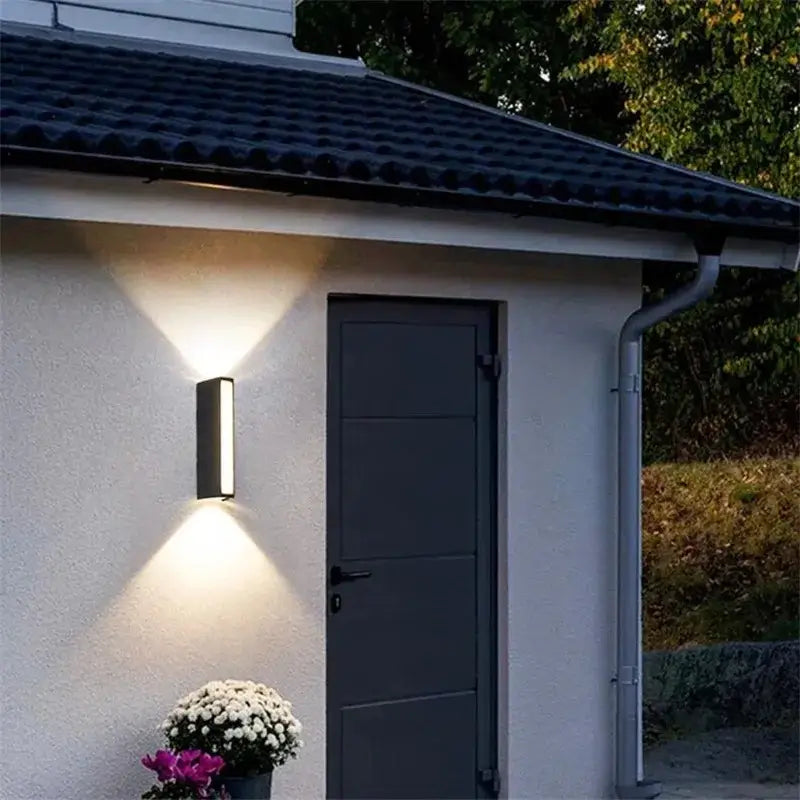 Arthur – Applique Murale d'Extérieur LED Moderne Étanche en Aluminium