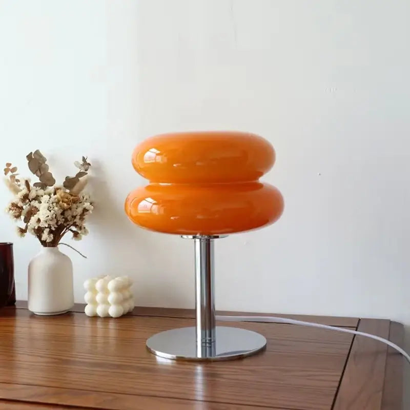 Macaron | L’Élégance Rétro au Service de Votre Lumière !