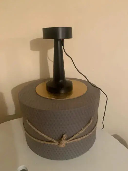 avisCarousel